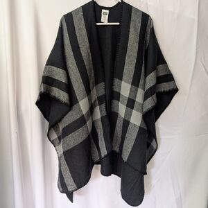 Woolrich Black & Gray Plaid Shawl Wrap One Size Womens